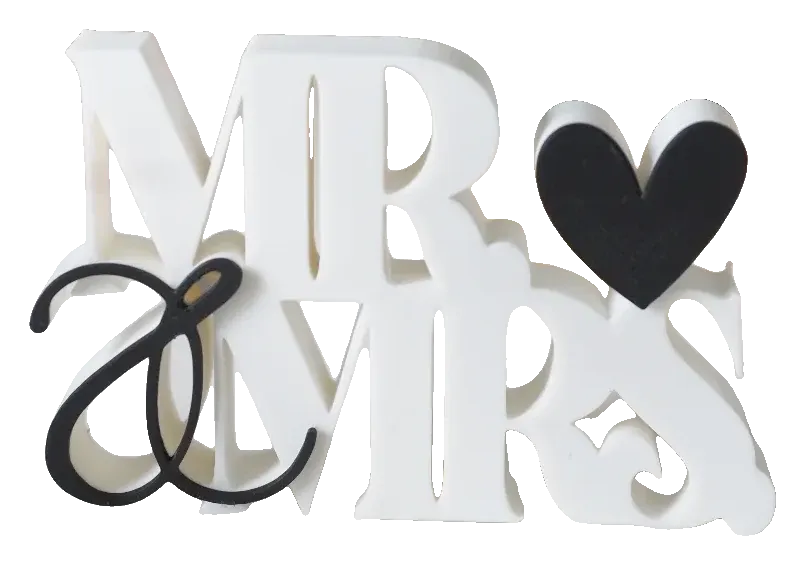 Mr & Mrs com coração e «&» em contraste