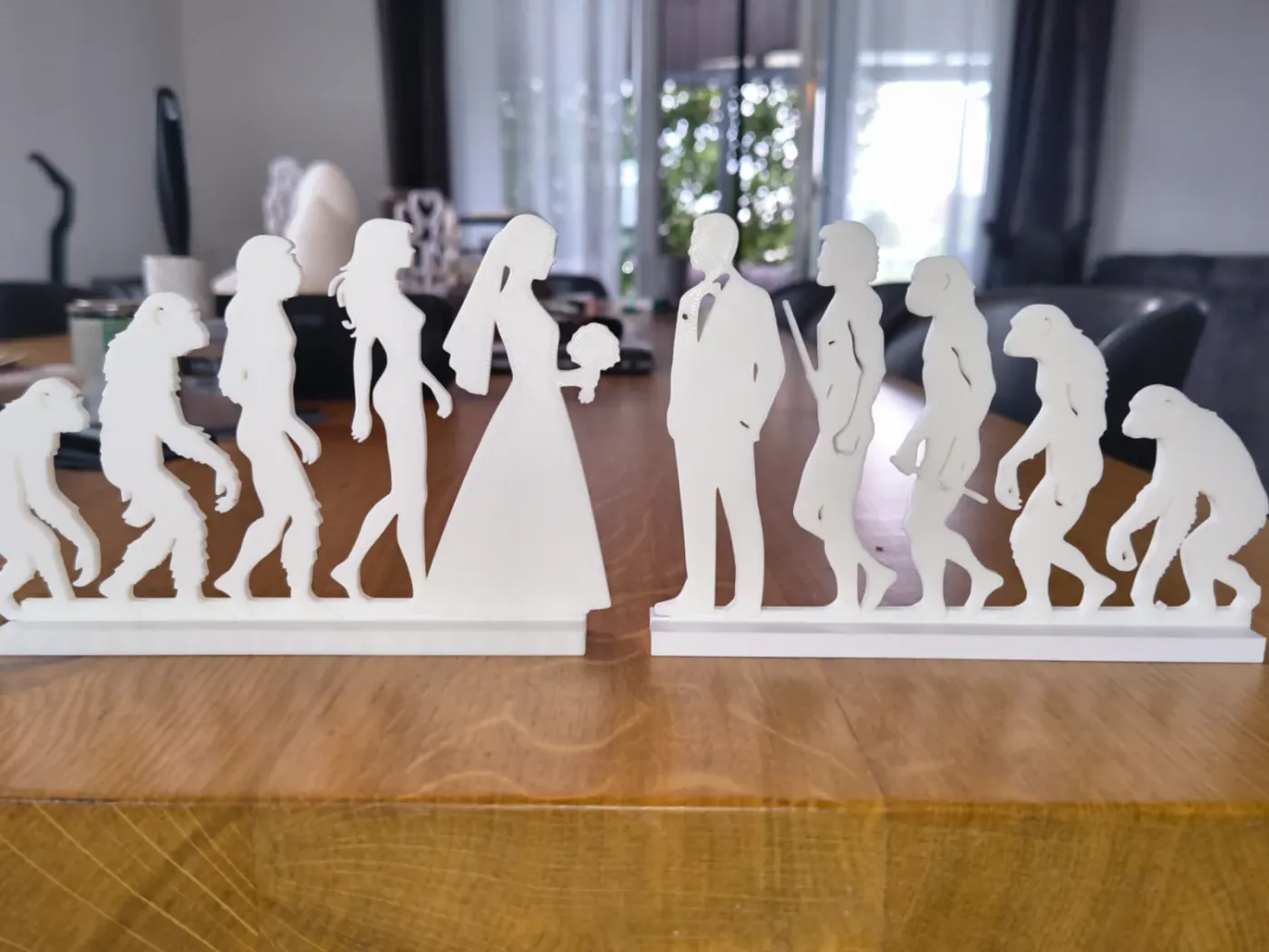 Da evolução ao altar: silhuetas dos noivos